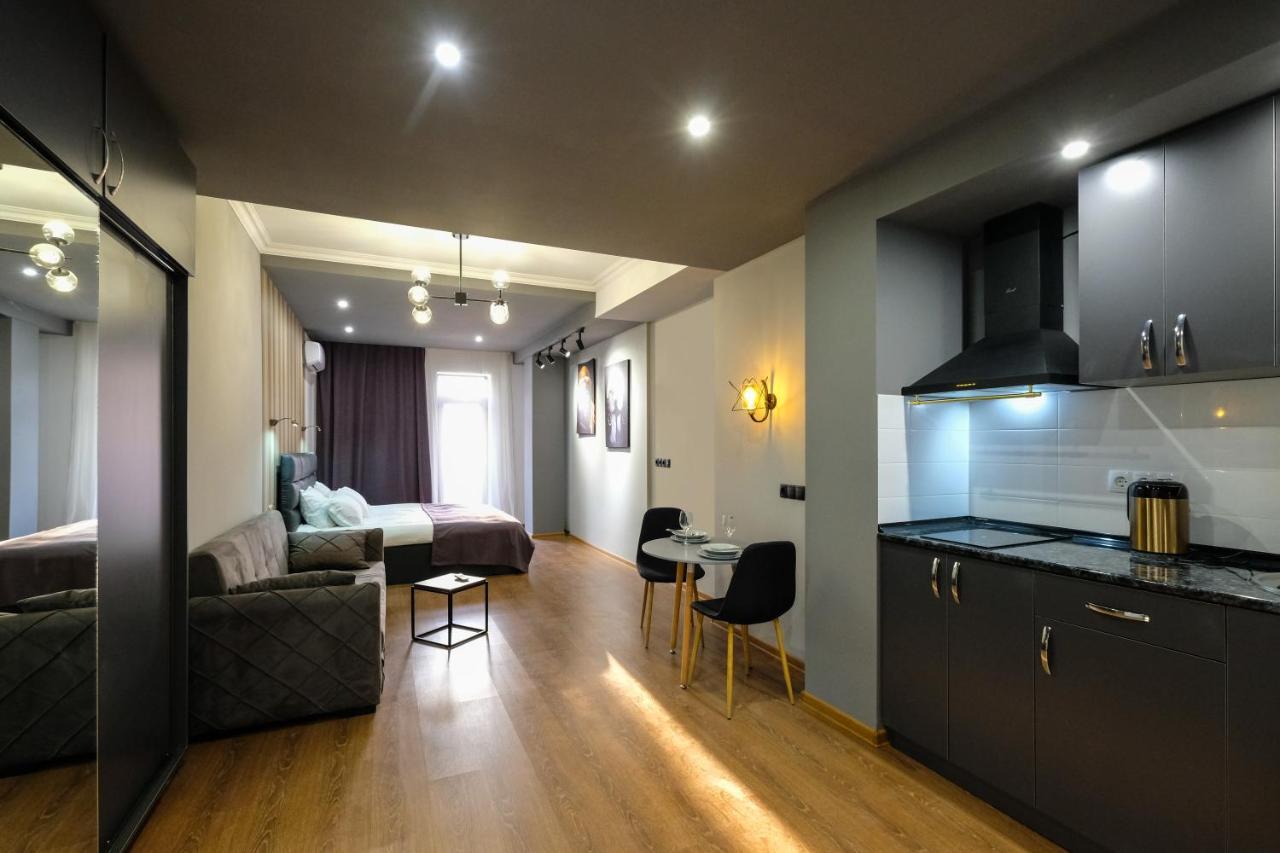 Iren River Side Apartments Tbilisi Exterior photo